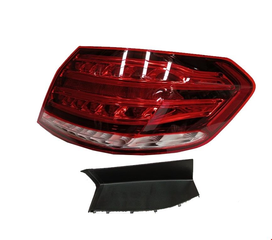 STOP LAMBASI DIŞ SAĞ ''SAĞDAN DİREKSİYN'' W212 2013-