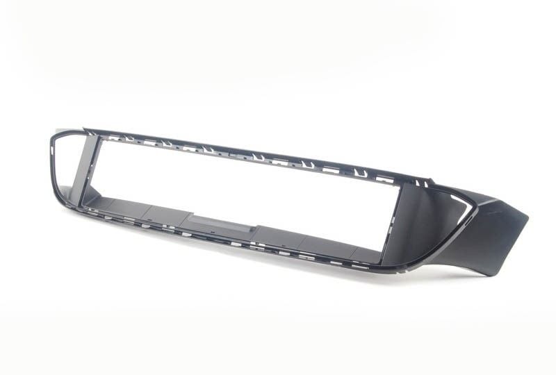 ÖN TAMPON ORTA IZGARA ÇERÇEVESİ (M-TECH) F10 2010-