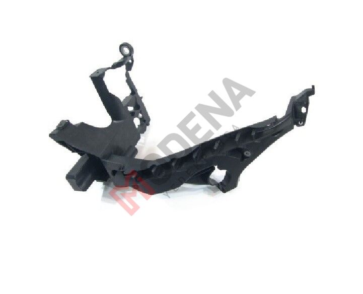 FAR BRAKETİ SOL A4 2013-