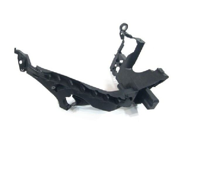 FAR BRAKETİ SAĞ A4 2013-