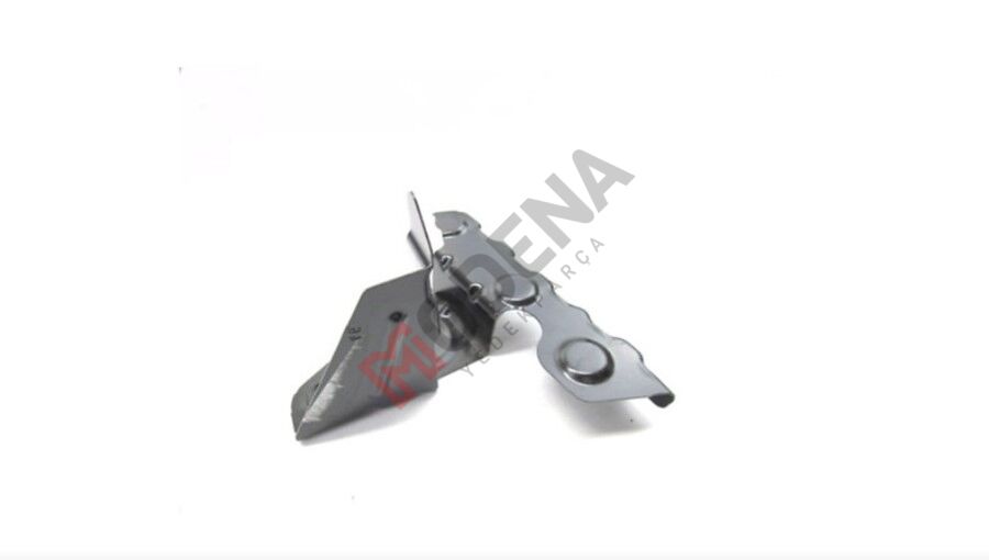 ÖN ÇAMURLUK BRAKETİ SAĞ X1 E84 2008-