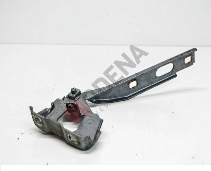 MOTOR KAPUT MENTEŞESİ SAĞ A4 2009-