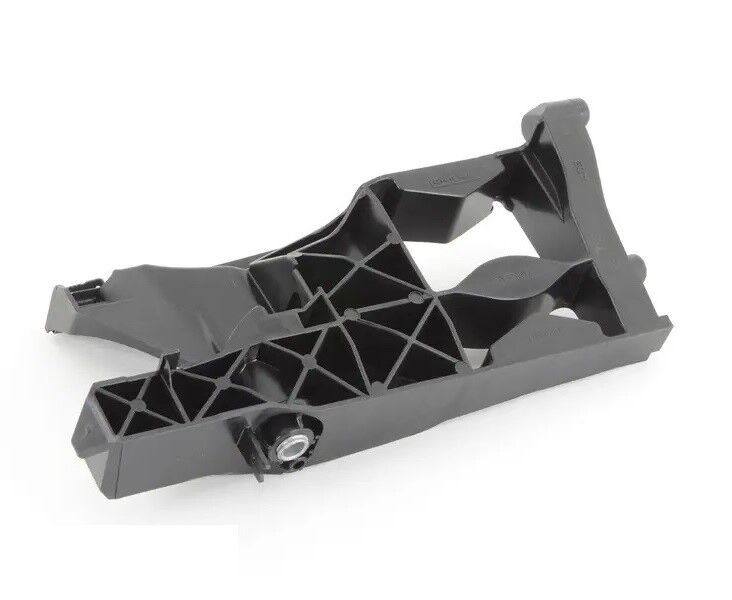 FAR BRAKETİ SAĞ A6 2013-